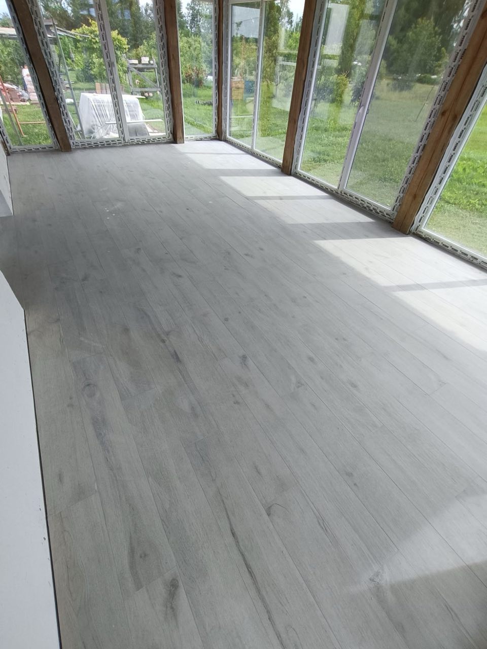 Укладка плитки на террасе под ключ