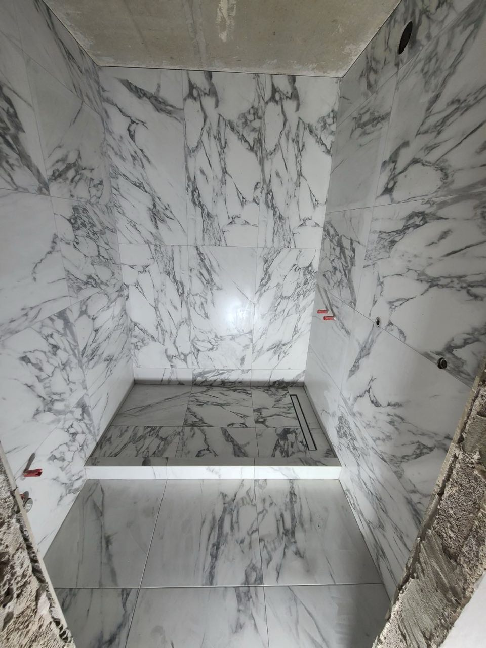 Отделка ванной комнаты мрамором